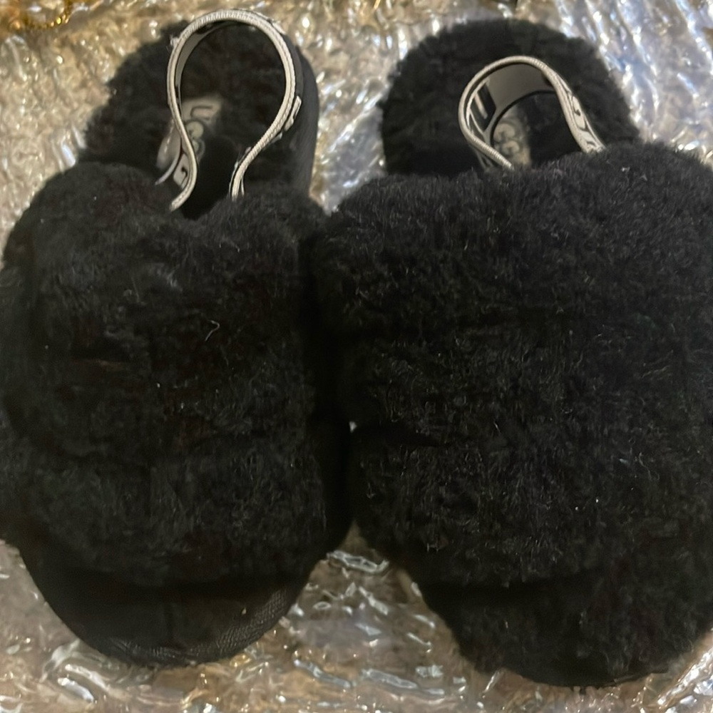 Uggs sandals